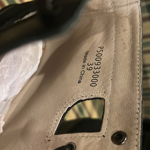 Fly London Suede Heeled Tie Mary Jane - Picture 4 of 4